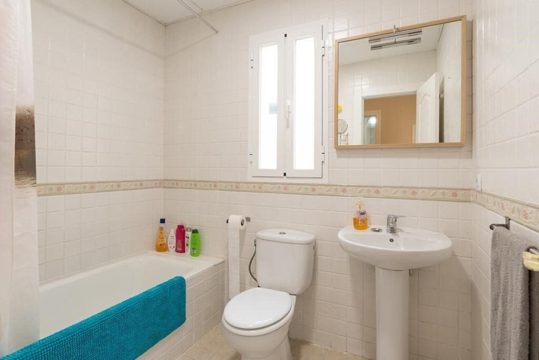Bathroom, Plaza Merced Historico, Málaga