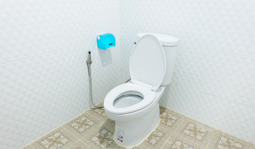 Bathroom 4, Theppahrak Home, Takua Pa