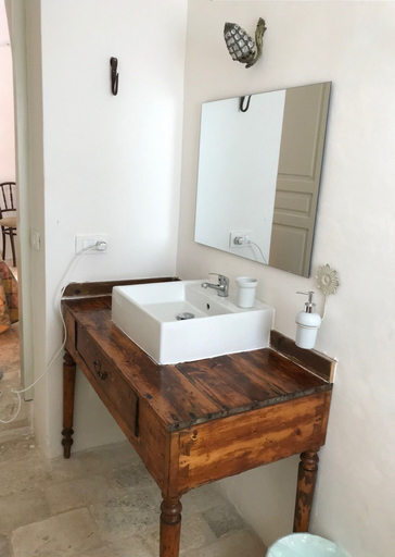 Bathroom 5, Borgo Trulli 1789, Brindisi