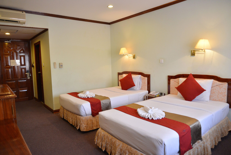 Bedroom 5, Angkor Hotel, Siem Reap