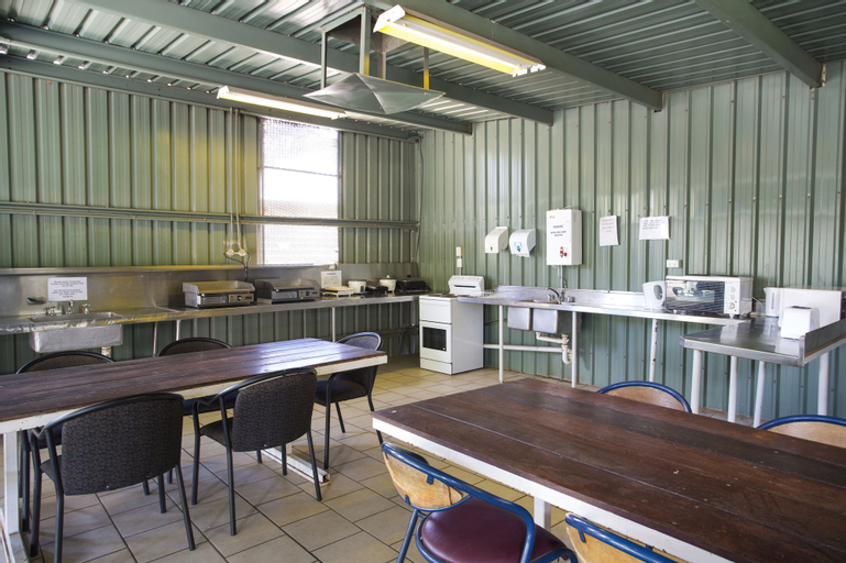 Food & Drinks 5, Discovery Parks - Argylla, Mount Isa