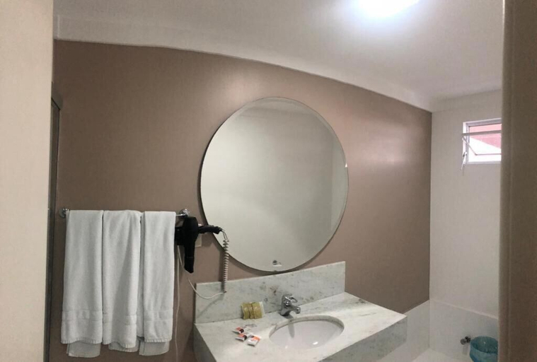Bathroom 4, Veneza Palace Hotel, Cuiaba