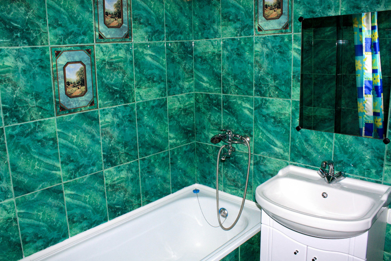 Bathroom, Apartment ALLiS-HALL on Tveritina 42-3, Ekaterinburg gorsovet