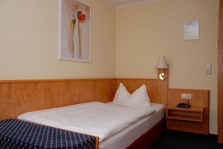 Bedroom 2, Hotel Alte Schule, Schaumburg