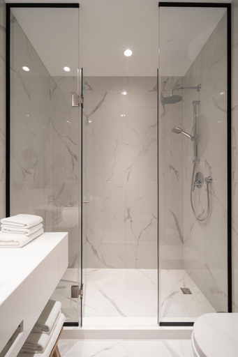 Bathroom 3, B.60 Hotel, Northern