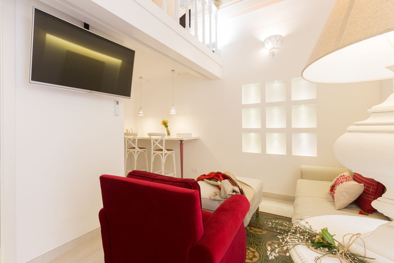 Others 5, Suite Le Perle, Taranto