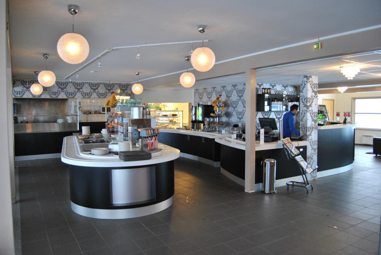 Food & Drinks 5, Tjeldsundbrua Hotel, Skånland