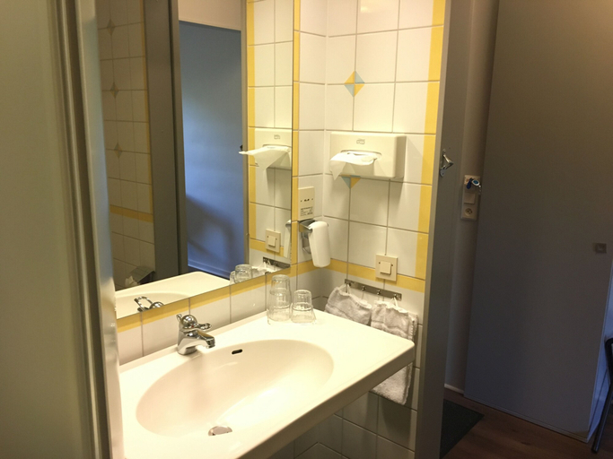 Bathroom 5, Quality Hotel Galaxen, Borlänge