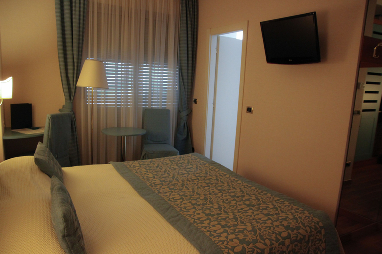 Bedroom 23