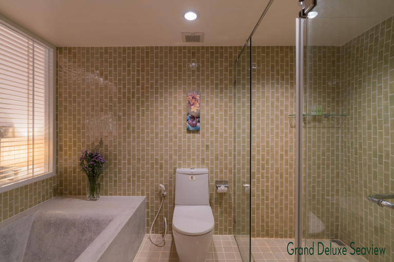 Bathroom 5, The Briza Beach Resort Khao Lak, Thai Mueang