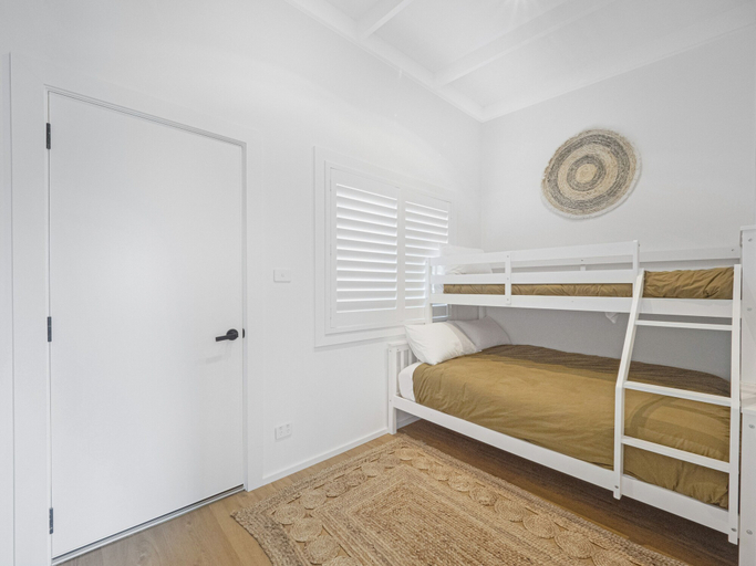 Bedroom 3, The Beach Rooms, Nambucca