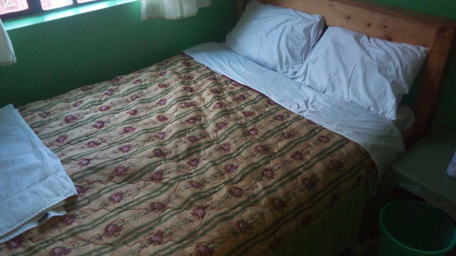 Bedroom 3, Queens Hotel, Kikuyu
