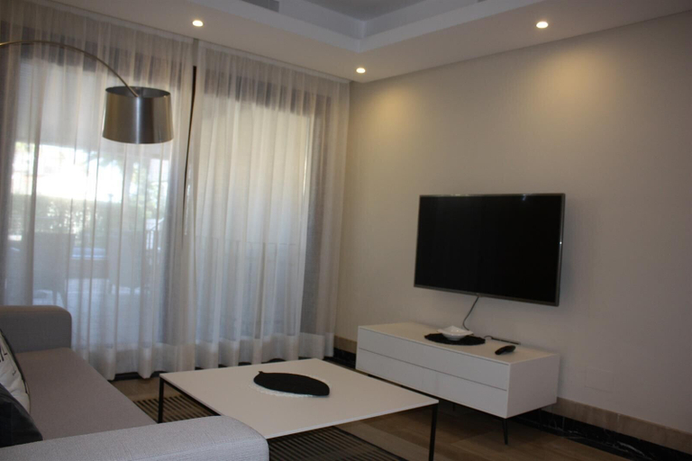 Others 5, Beach Apartment with Private Pool, Málaga