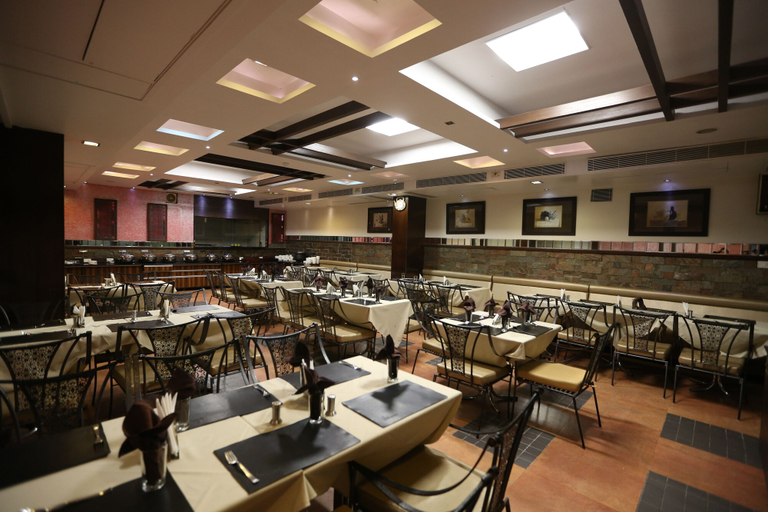 Food & Drinks 5, Silver Cloud Hotel & Banquets Ahmedabad, Ahmadabad