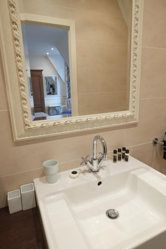 Bathroom 5, Pand 17 - Charming Guesthouse, West-Vlaanderen