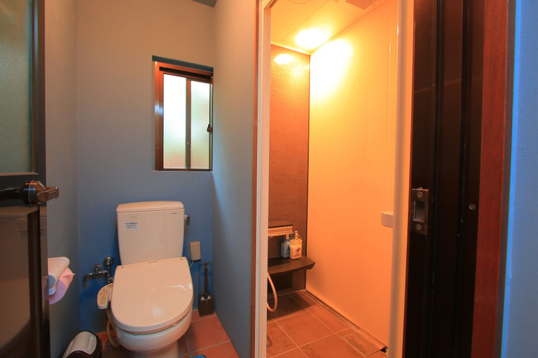 Bathroom 3, Majin-No-Tsubo, Motobu