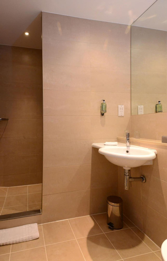 Bathroom 4, International Hotel Telford, Telford and Wrekin