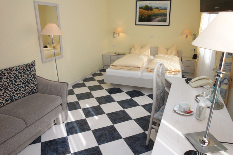 Bedroom 2, Hotel Anika, Breisgau-Hochschwarzwald