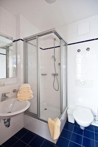 Bathroom 4, Outdoor Inn Sporthotel Steinach, Sonneberg