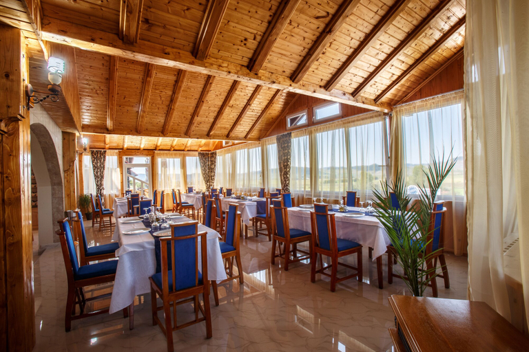 Food & Drinks 4, Hotel Europa Kokeltal, Albesti