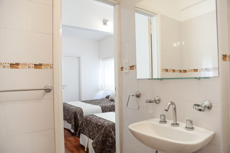 Bathroom 4, Bagú Playa Grande, General Pueyrredón