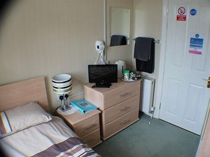 Bedroom 5, Harepath Holidays Limited, Devon