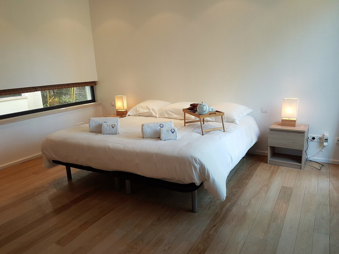 Bedroom 3, Aroeira Paradise Villa by Host-Point, Almada