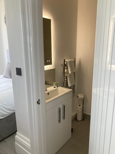 Bedroom 2, The Halcyon, East Sussex