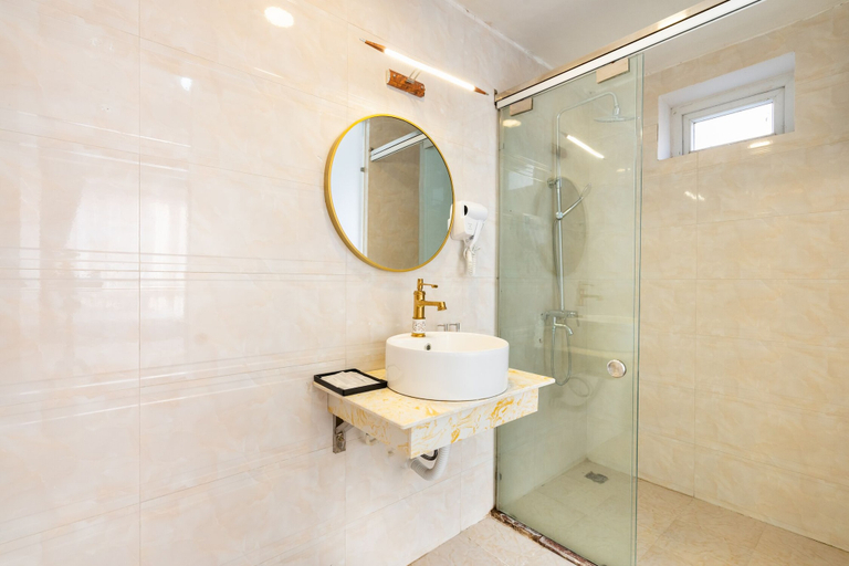 Bathroom 5, Memory Legends Hotel , Hoàn Kiếm