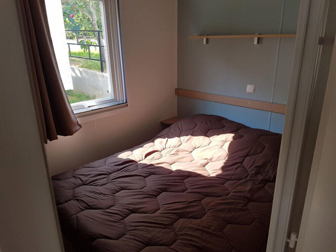 Bedroom 2, Camping le Mas Fleuri, Alpes-Maritimes
