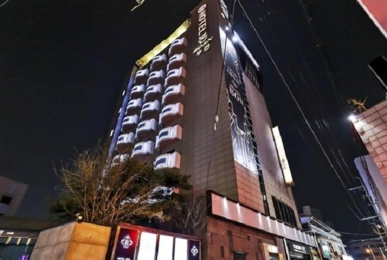 Born Hotel Cheongju, Cheongwon