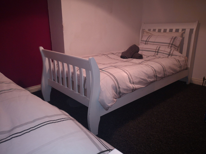 Bedroom 2, EuroVilla, Belfast