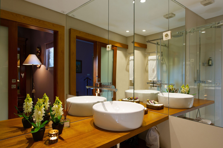 Bathroom 5, Quinta Do Monteverde, Viana do Castelo