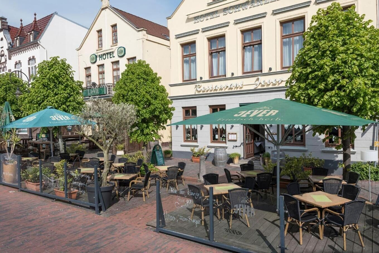 Exterior & Views 2, Hotel Schwarzer Adler, Friesland
