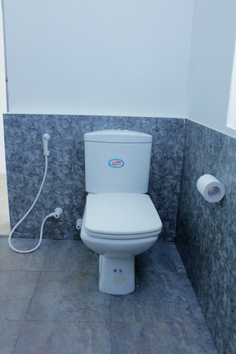 Bathroom 3, Saara Beach Hotel, Mahawewa