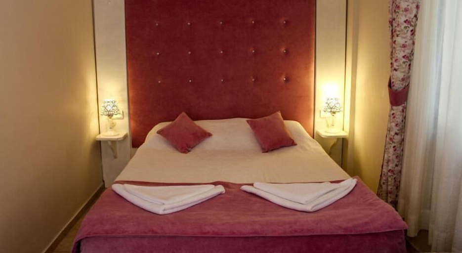 Bedroom 3, Dalyan Terrace Hotel, Ortaca