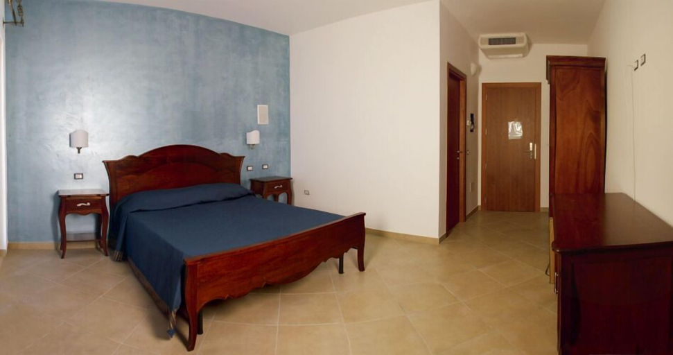 Bedroom 4, Hotel Il Castellino Relais, Foggia