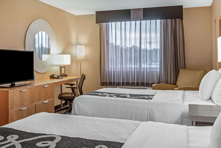 Bedroom 3, La Quinta Inn & Suites by Wyndham Naples Downtown, Collier