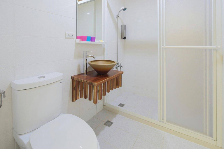 Bathroom 5, Sigang Grandma House, Tainan