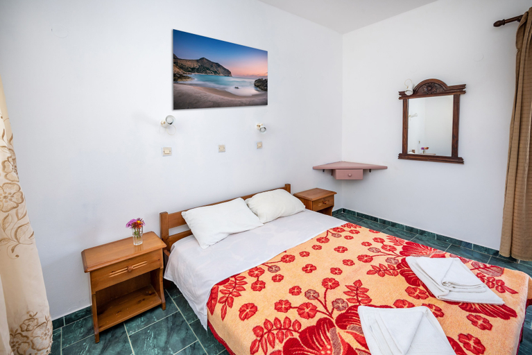 Bedroom 2, Fotini Studios, South Aegean