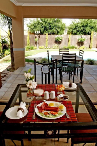 Food & Drinks 4, Rise and Shine Lodge, Mangaung