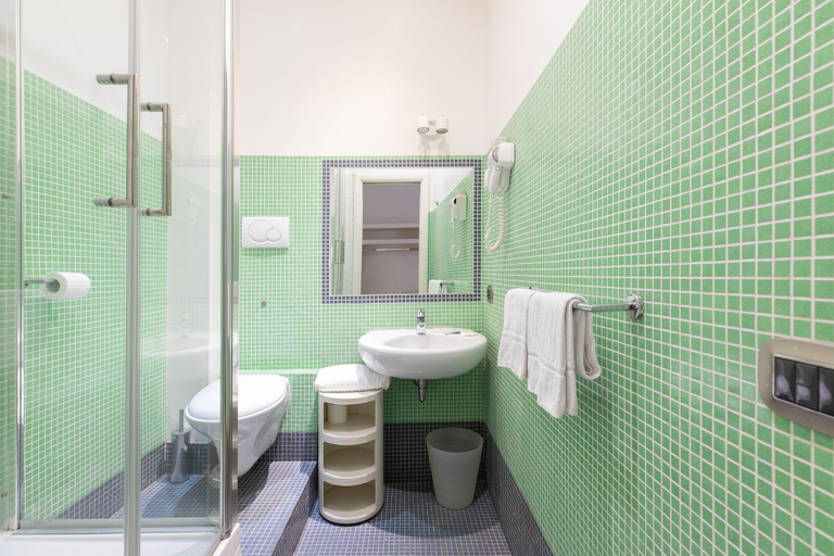 Bathroom 5, Persia Collection Trevi, Rome