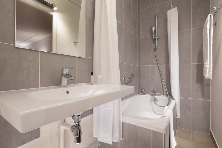 Bathroom 4, Hôtel Saint-Roch, Paris