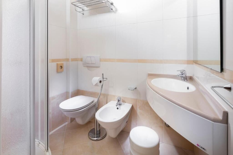 Bathroom 4, Hotel Stacchini, Forli' - Cesena