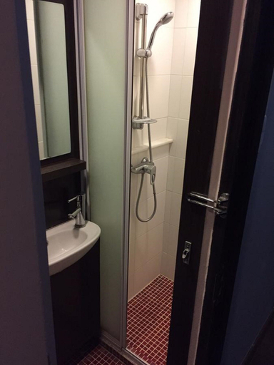 Bathroom 4, Metroplace Olympic Hotel, Kowloon