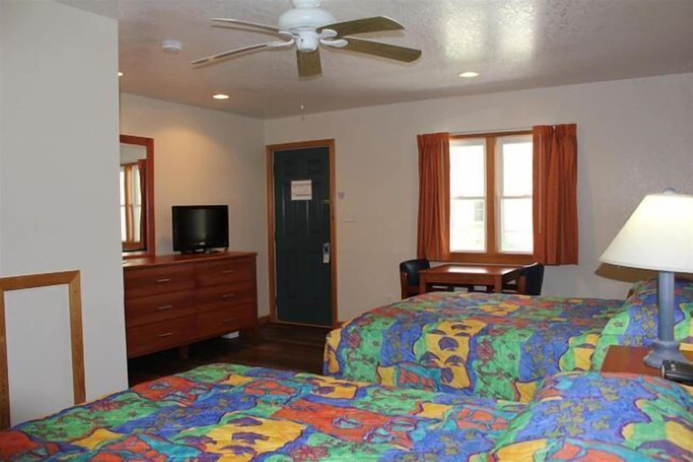 Bedroom 2, Pony Island Inn, Hyde