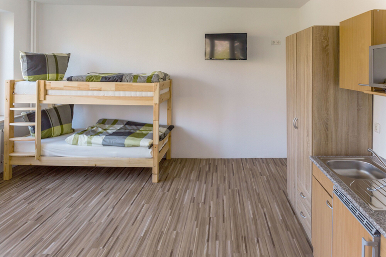 Bedroom 4, BHQ - BoardingHouse Quickborn - Hostel, Pinneberg