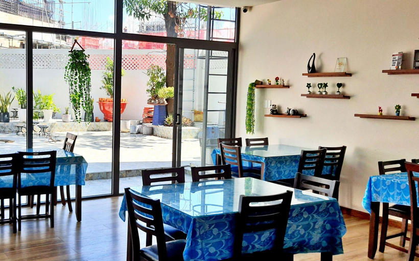 Food & Drinks, S79 Anh Duc Hotel 2, Thủ Dầu Một