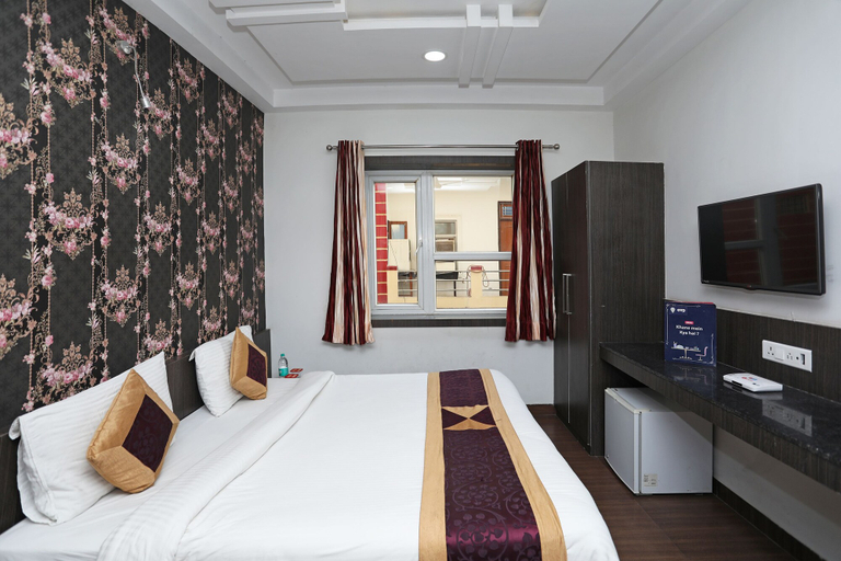 Bedroom 4, Hotel Flowers Inn, Kota