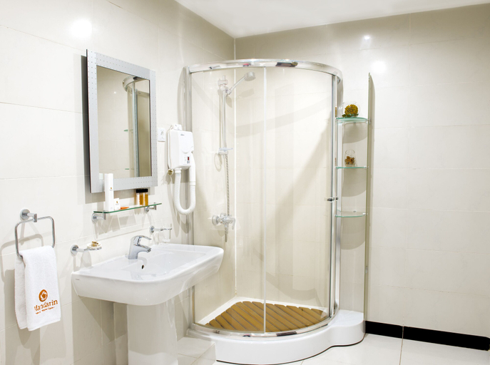 Bathroom 4, Mandarin Hotel & Fitness Center, Aqtau